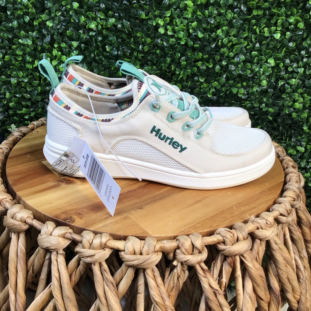NWT Hurley woman's Cream and‎ Teal slip on  Sneakers castaic